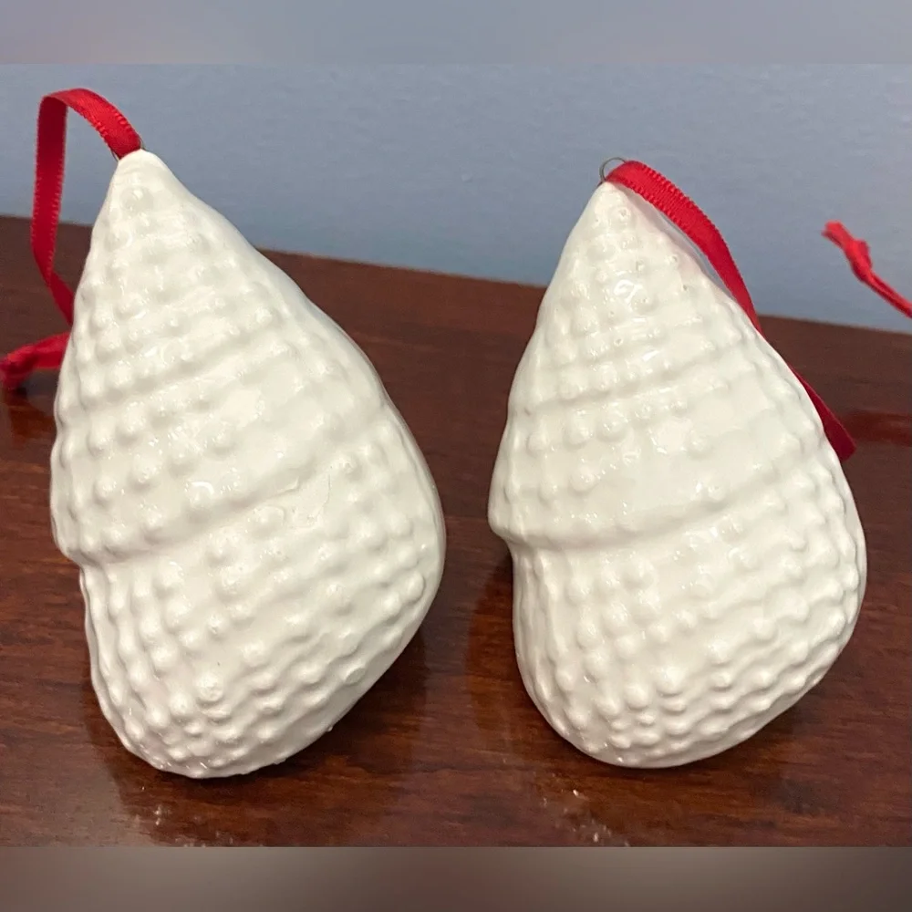 Midwest Nautical Sea Shells Cream Red Ribbon Beach Set of 8 Christmas Ornaments